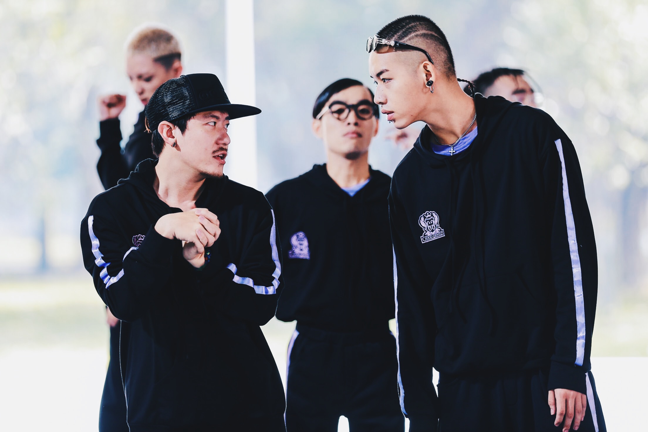 Trường Học Bá Vương hé lộ tạo hình cá tính của dàn diễn viên, hứa hẹn khuấy đảo mùa hè 2018